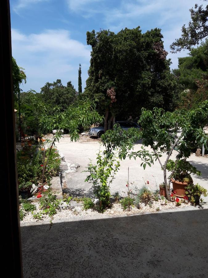 Apartments By The Sea Cove Blaca, Mljet - 4899 Saplunara Bagian luar foto