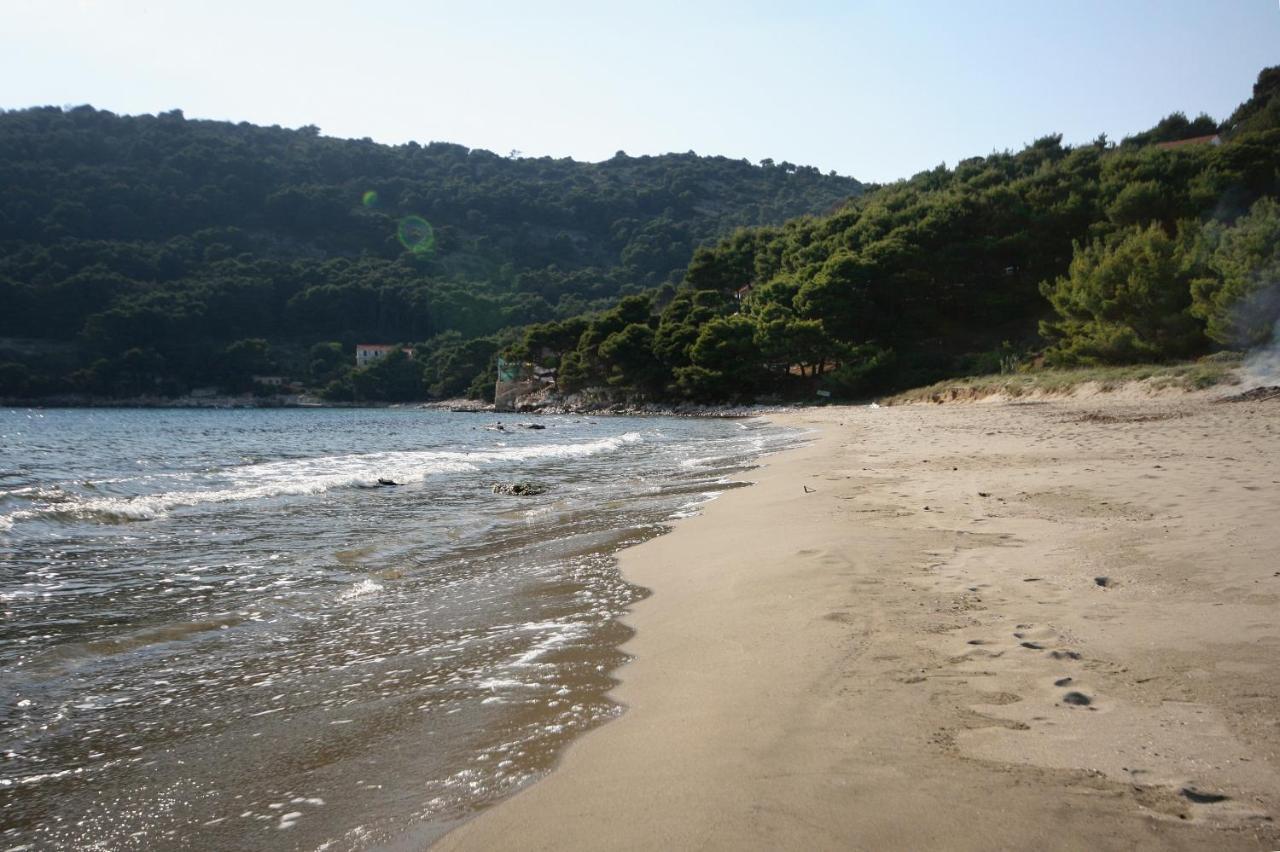 Apartments By The Sea Cove Blaca, Mljet - 4899 Saplunara Bagian luar foto