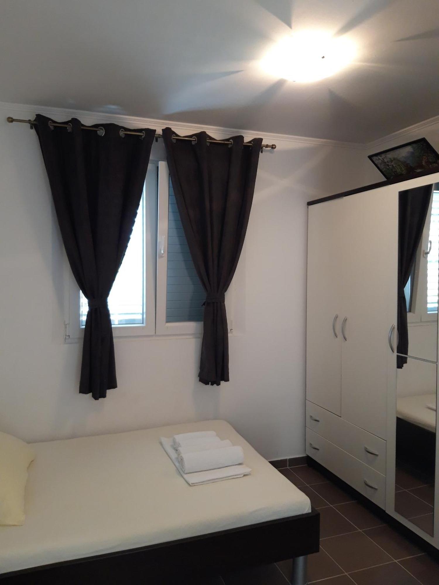Apartments By The Sea Cove Blaca, Mljet - 4899 Saplunara Ruang foto