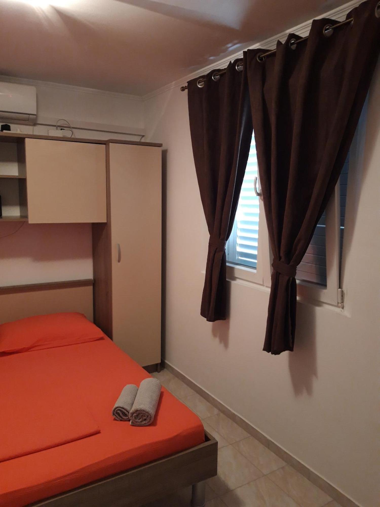 Apartments By The Sea Cove Blaca, Mljet - 4899 Saplunara Ruang foto