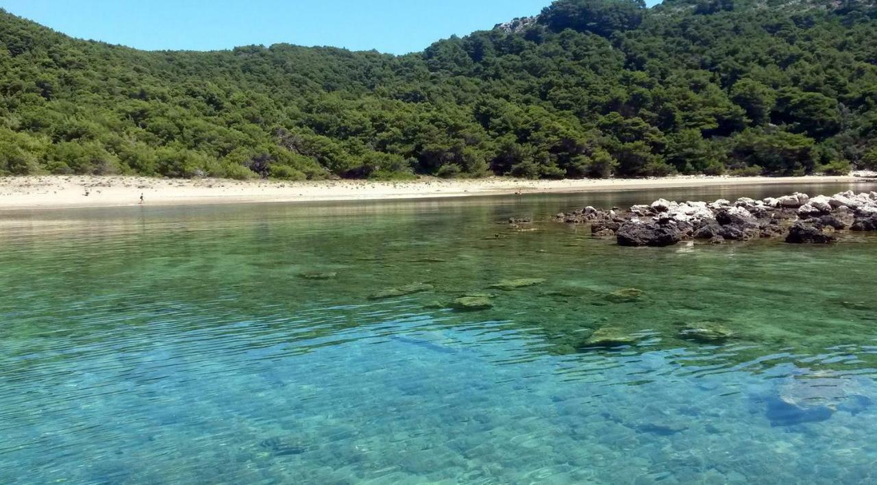 Apartments By The Sea Cove Blaca, Mljet - 4899 Saplunara Bagian luar foto